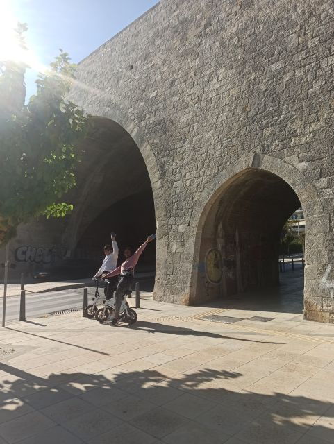 all-in-one-ecobike-city-tour-food-tasting-wine-tasting