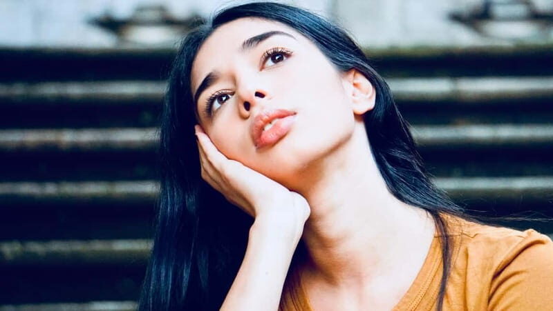 All in One! Tour+Guide+Photos in the Old Heart of Barcelona - An In-Depth Look at the Experience