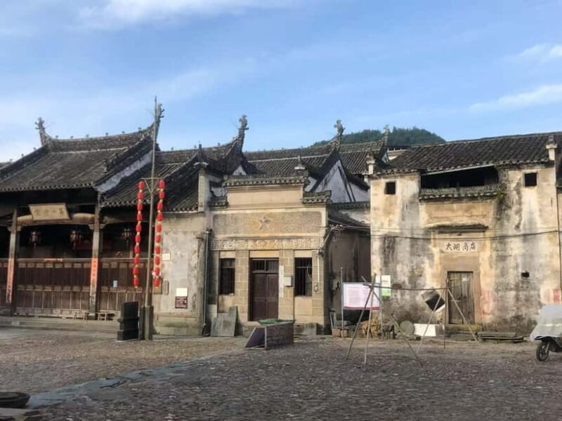 All-inclusive 2 Day Hamlet Discovery from Shanghai - An In-Depth Look at the Itinerary