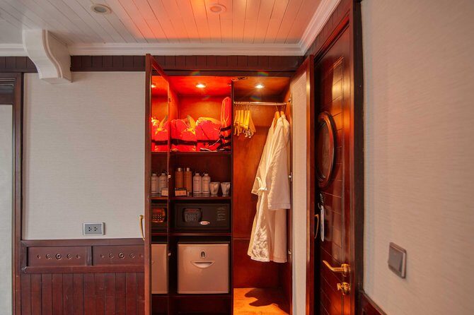 All Inclusive 3-Day 2-Night explore Ha Long Bay with Au Co Cruise - The Sum Up