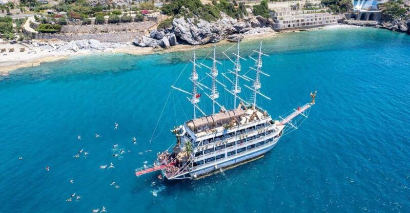 all-inclusive-boat-trip-with-lunch-and-unlimited-drinks