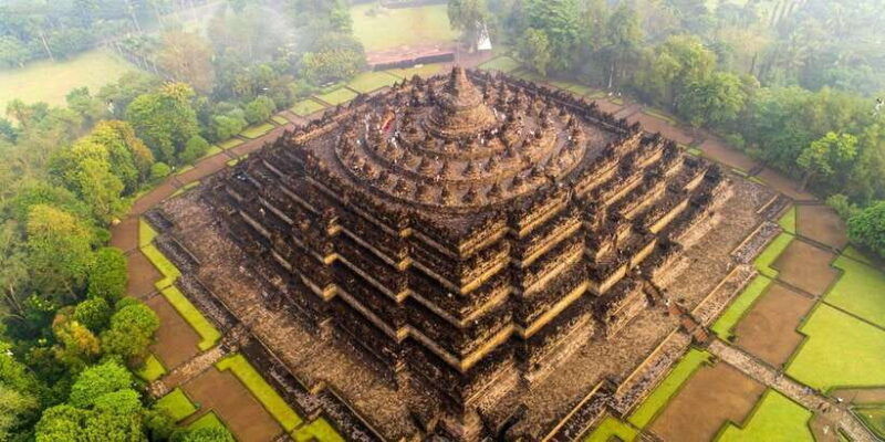 all-inclusive-borobudur-temple-guided-tour