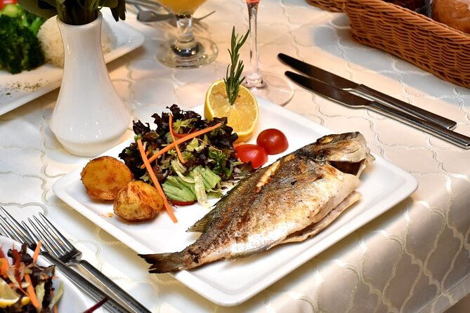 all-inclusive-bosphorus-dinner-cruise-and-turkish-night-show