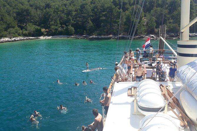 All Inclusive Brac and Solta islands swimming cruise - The Value of This Tour
