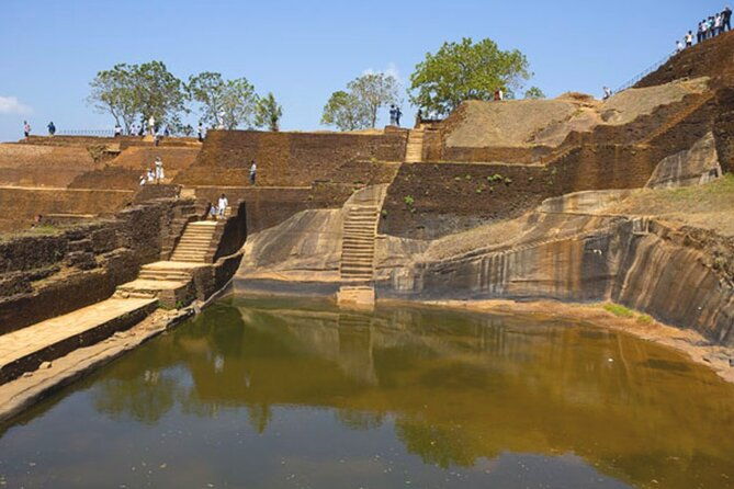 all-inclusive-day-tour-of-sigiriya-dambulla-from-colombo