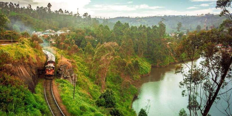 all-inclusive-ella-from-to-kandy-scenic-train-journey