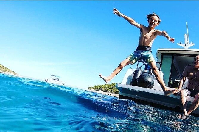 all-inclusive-gastro-blue-cave-tour-from-split