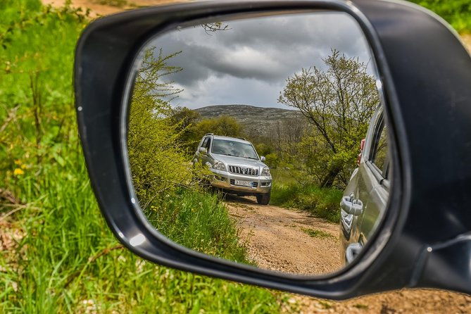 all-inclusive-horse-riding-jeep-exploring
