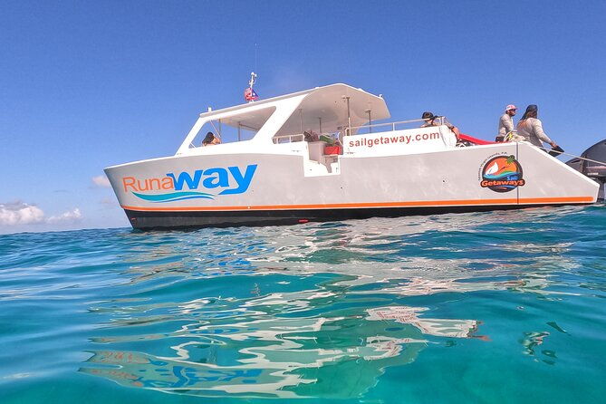 all-inclusive-icacos-power-catamaran-snorkel-and-beach-tour