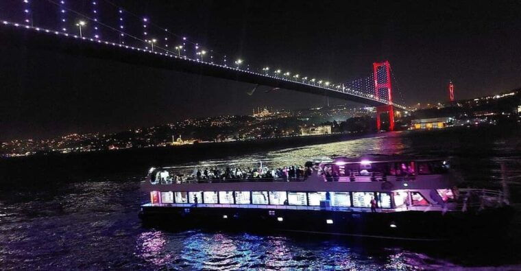 all-inclusive-istanbul-bosphorus-dinner-cruise-w-live-shows