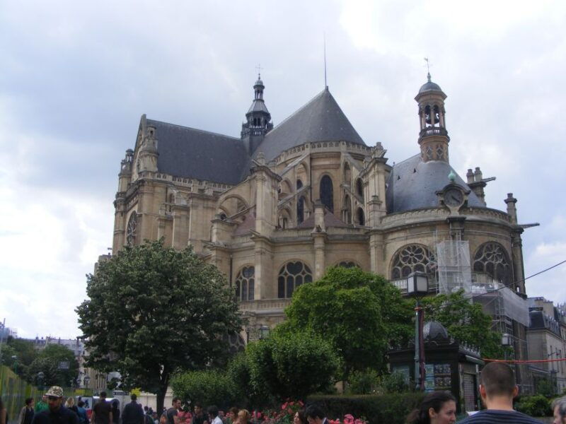 all-inclusive-private-car-tour-of-paris