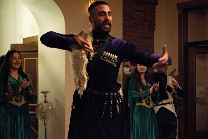 all-inclusive-private-guided-tour-of-kars-city