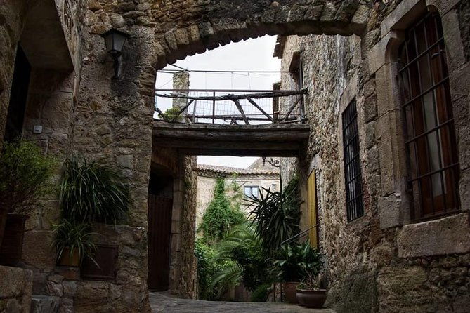 all-inclusive-private-tour-three-medieval-towns-local-lunch-2