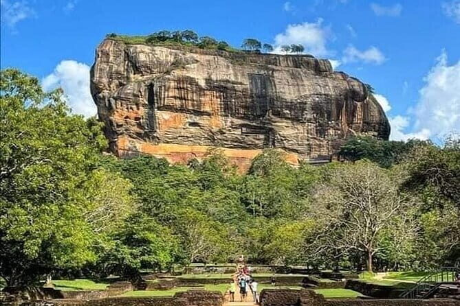 All Inclusive Sigiriya Rock Fortress & Dambulla Temple day Tour - The Itinerary Breakdown