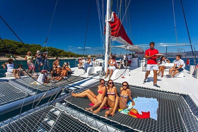 All inclusive SPEEDBOAT FULL DAY to ILE AUX CERF & GRSE WATERFALL - The Sum Up