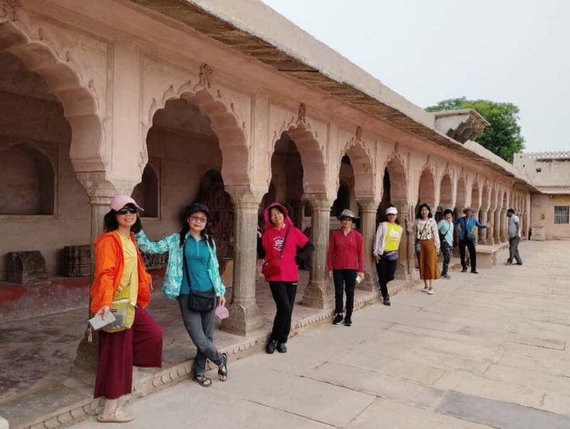 All Inclusive Sunrise Taj Mahal, Fort & Mehtab Bagh Day Tour - Transportation & Guide Quality