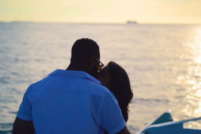 all-inclusive-sunset-dinner-cruise-in-nassau-bahamas
