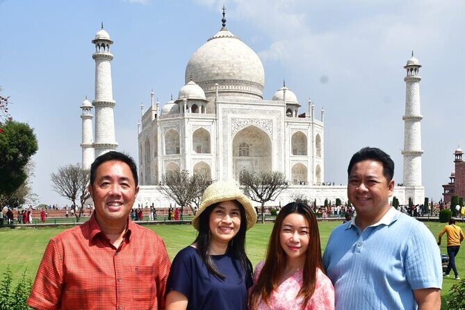 All Inclusive Taj Mahal, Agra Fort, Baby Taj Car with Local Guide - A Closer Look at the Experience
