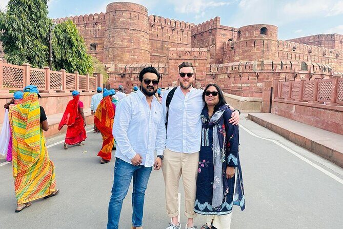 All Inclusive Taj Mahal, Agra Fort, Baby Taj Car with Tour Guide - FAQ