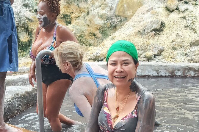 all-inclusive-tour-sulfur-mud-bath-waterfallbeach-lunch-break