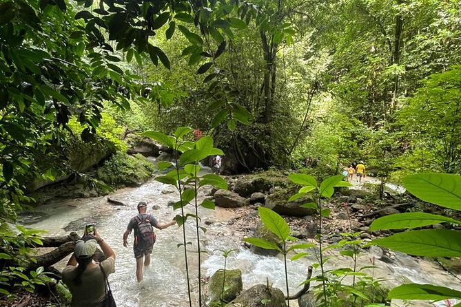 all-inclusive-tour-through-the-water-trail-la-plaza