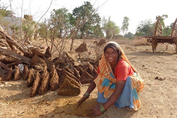 All Inclusive Tribal Village Walk with Visit to Taragram Project from Orchha - Key Points