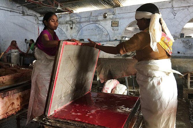 All Inclusive Tribal Village Walk with Visit to Taragram Project from Orchha - Why This Tour Works