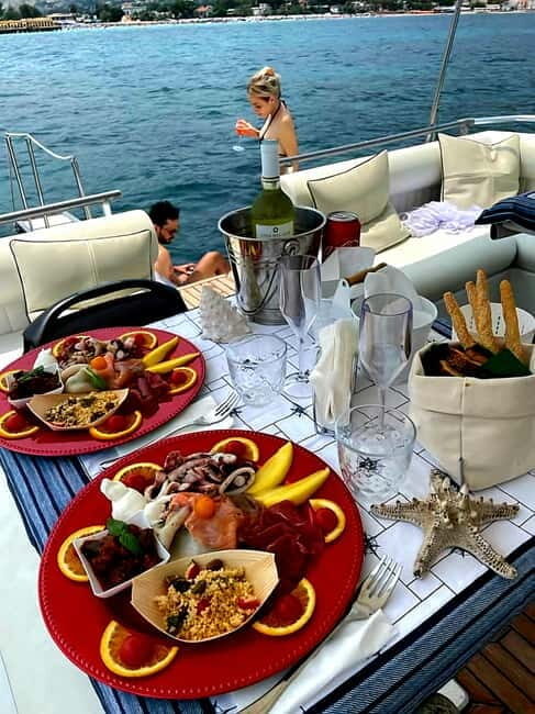 All-inclusive yacht tour in the beautiful Bay of Mondello - Key Points