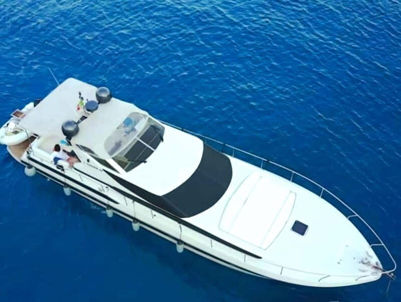 All-inclusive yacht tour in the beautiful Bay of Mondello - A Deep Dive Into the Yacht Experience in Mondello