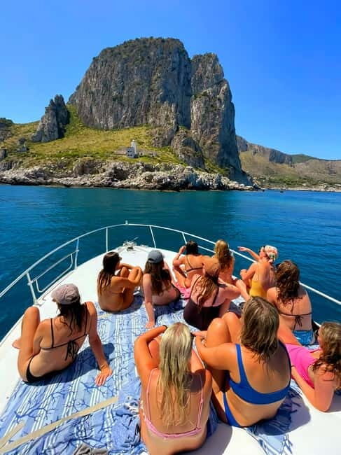 All-inclusive yacht tour in the beautiful Bay of Mondello - Who Should Consider This Tour?