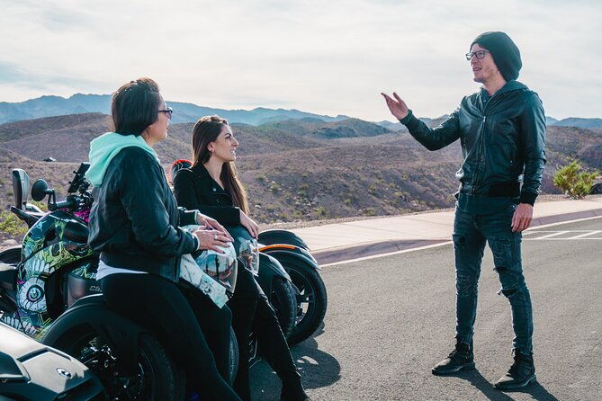 all-womens-red-rock-canyon-overlook-private-guided-trike-tour