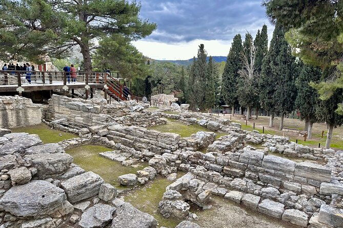 all-year-tour-to-knossos-palace-heraklion-from-chania-rethymno
