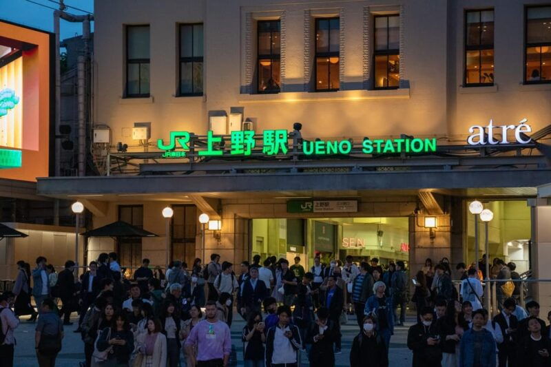 all-you-can-drink-bar-hopping-tour-in-ueno