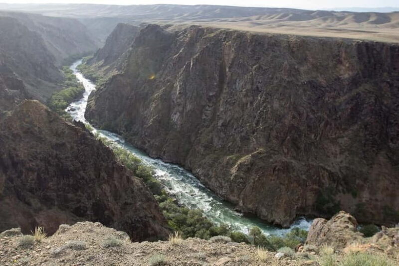 Almaty: Kolsai and Kaindy Lakes & Black Canyon Full-Day Trip - Transportation and Guides: Making the Journey Comfortable