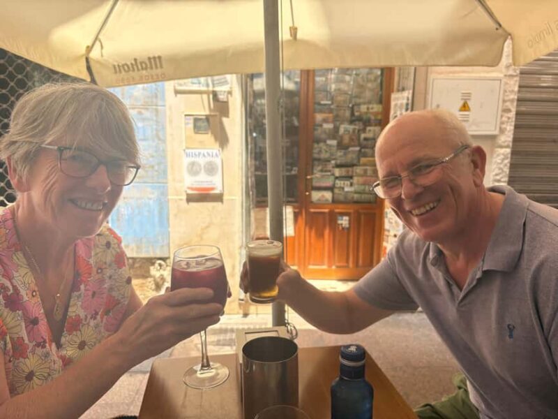 Almería: Walking Tour with Tapas and Olive Oil Tasting - Exploring the Main Tapa Area