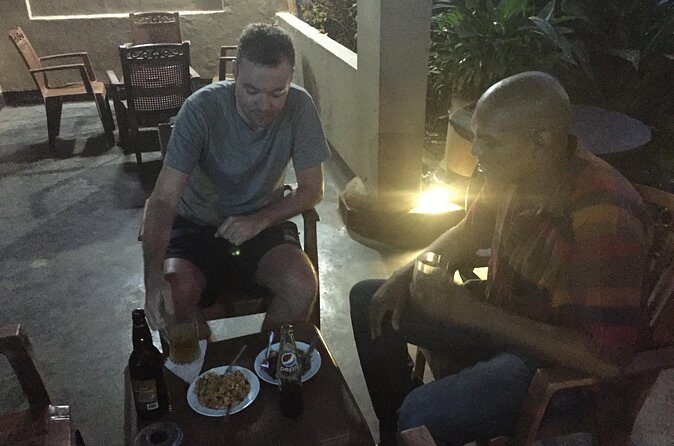 Almost Unlimited Food N Drink Colombo Dodgy Bar Crawl - What Is the Tour All About?
