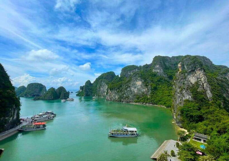 alova-premium-cruise-deluxe-day-tour-from-ha-long-bay