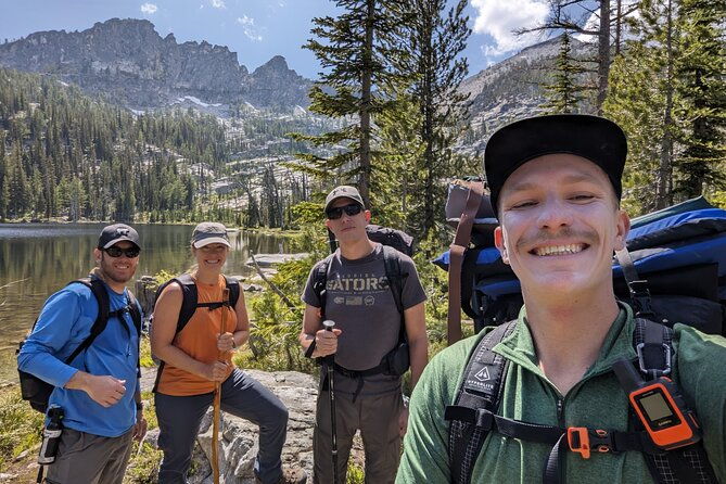 alpine-lake-float-and-guided-hike-in-the-bitterroot-mountains-2