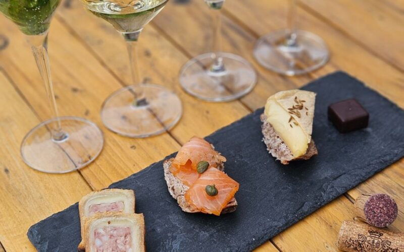 Alsace : Guided winery tour in Alsace - local wine tasting - Key Points