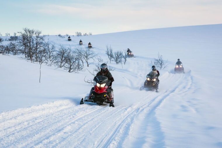 alta-guided-snowmobile-safari-on-finnmarksvidda-with-snacks