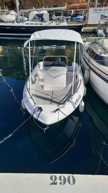 Altea: Boat rental without a license - Key Points