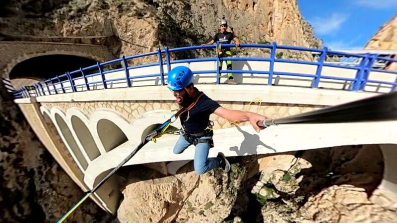 altea-bungee-jumping-in-el-mascarat-canyon