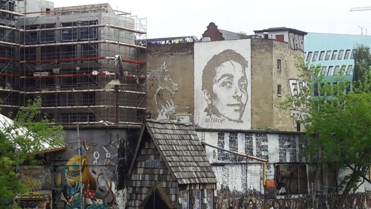 alternative-berlin-street-art-tour-private-group