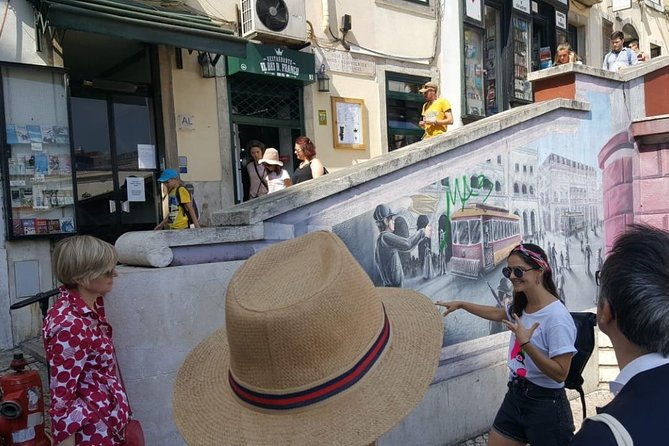 alternative-lisbon-walking-tour