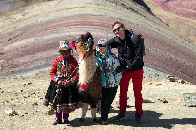 alternative-rainbow-mountain-palccoyo-hike-6-small-group