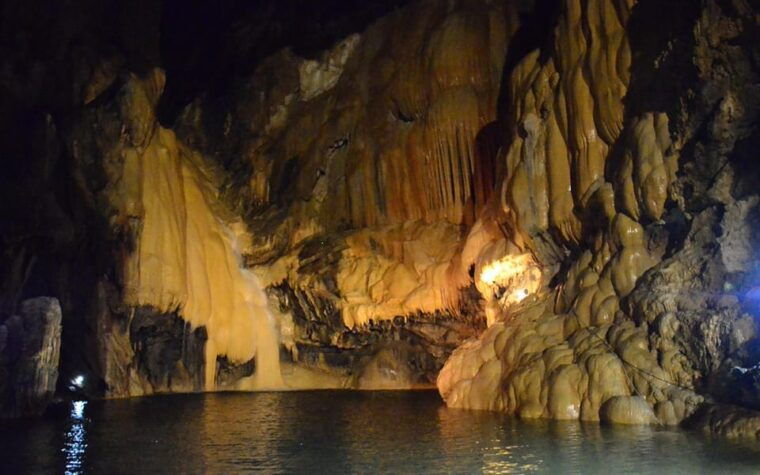 altinbesik-ormana-village-tour-with-boat-tour-in-cave