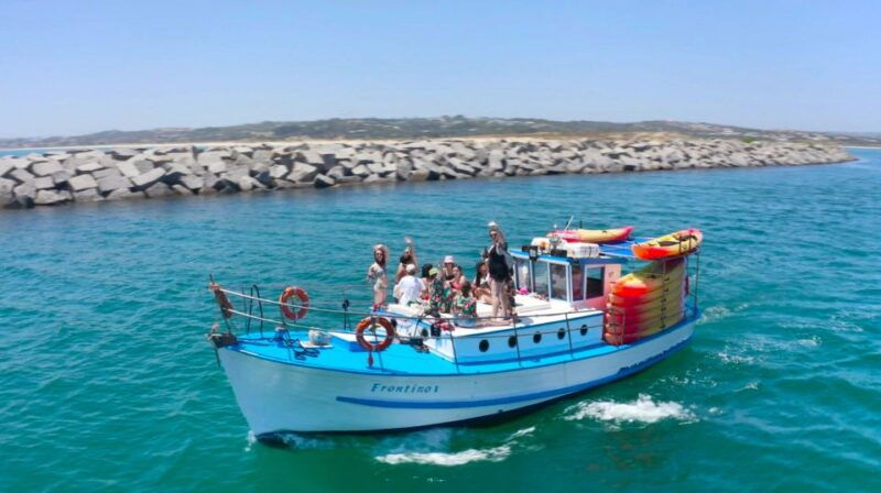 alvor-explore-caves-boat-and-kayak-tour