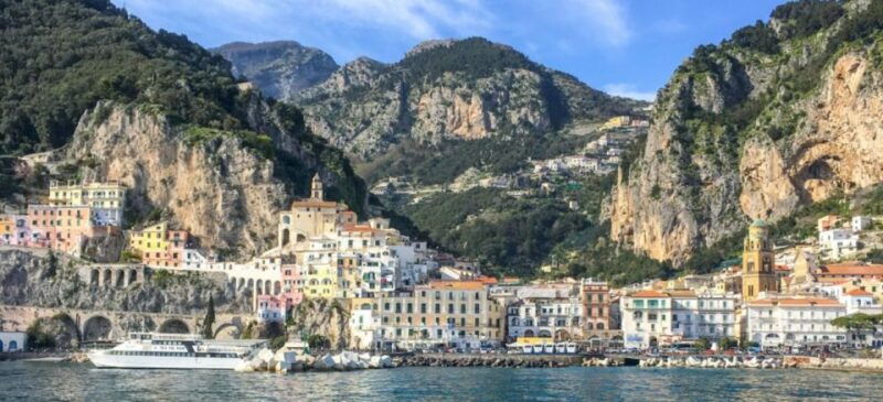 amalfi-and-maiori-gozzo-boat-tour-positano-and-pandora-cave