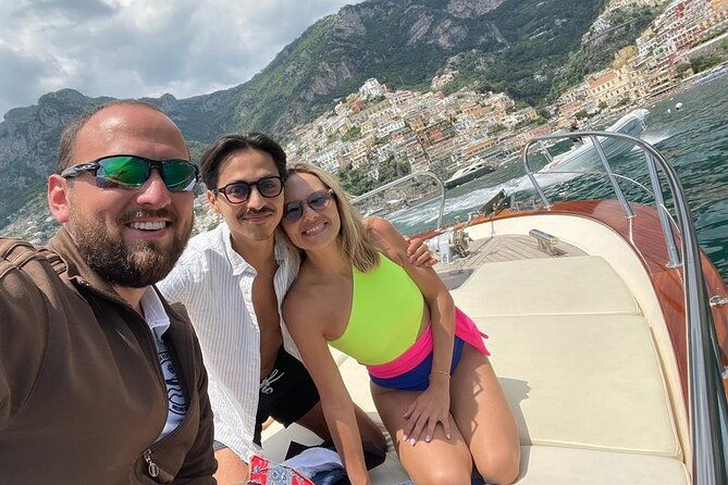 amalfi-boat-tour-from-to-positano-praiano-or-amalfi-7-hours