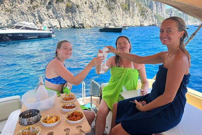 amalfi-coast-all-inclusive-private-boat-tour